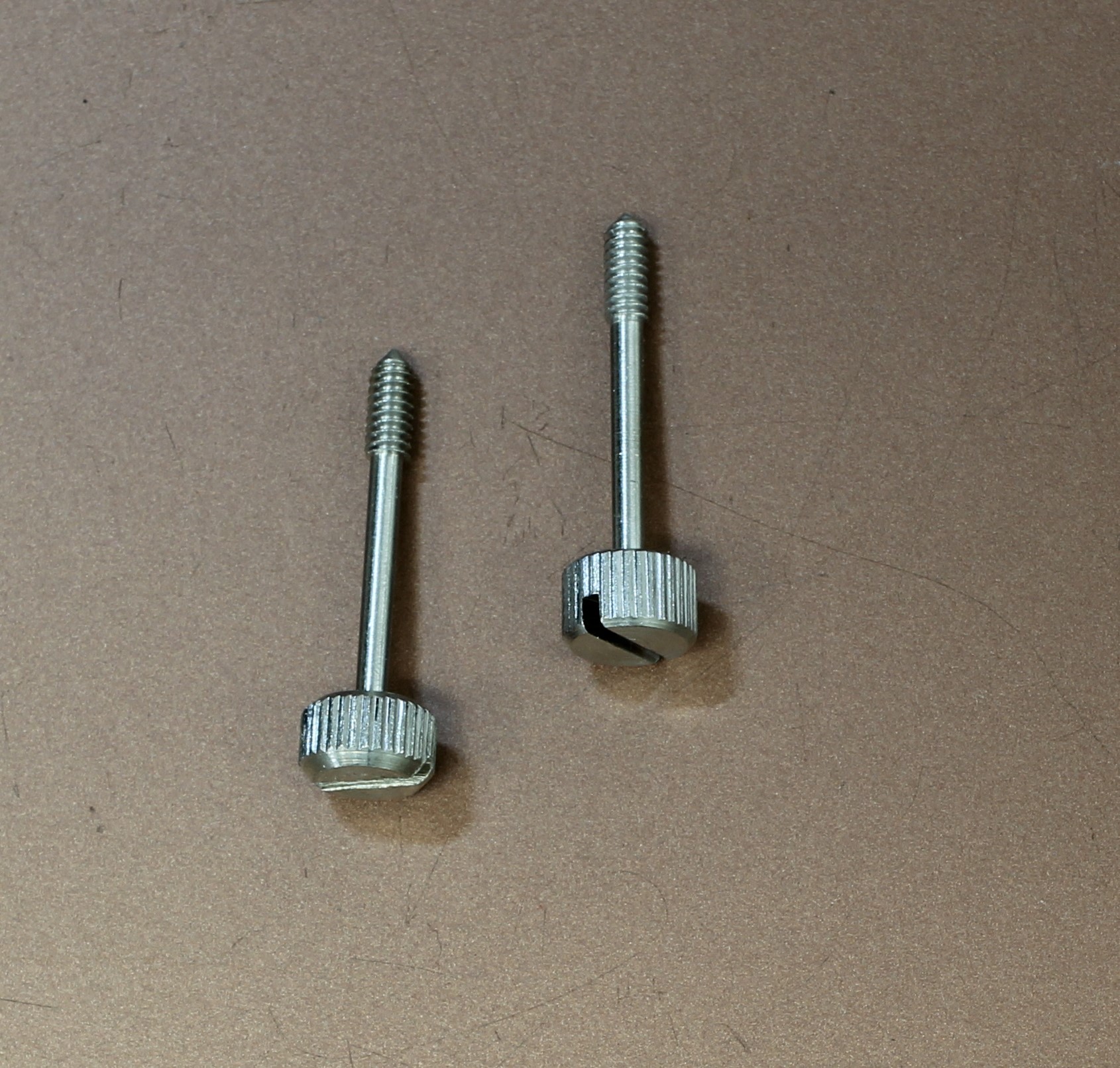 battery cover screw set